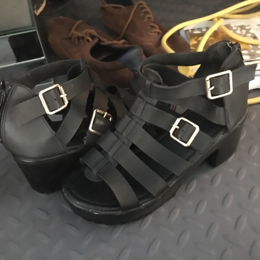 Sandal “Heels”
